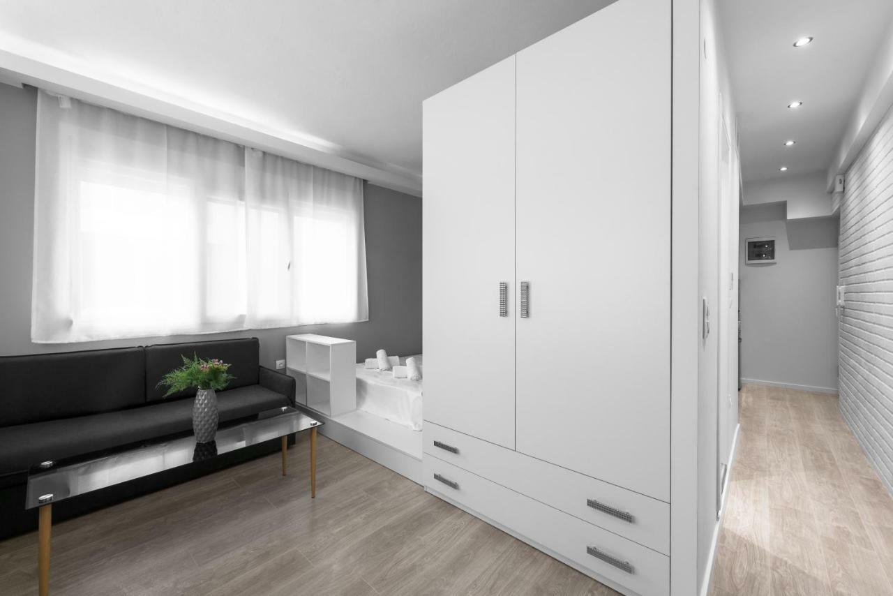 Denizen Boutique Apartments, Nilie Hospitality Mgmt Thessaloniki Exterior photo